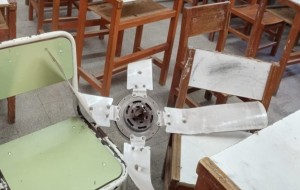 Cayó un ventilador de techo en el medio de un aula en la Escuela Normal