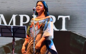 Demir Hannah, cantante trans: “la música es para todes”