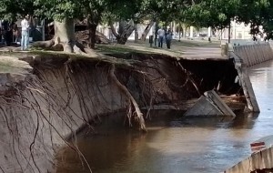 Reconstruirán la Costanera de Goya que cedió por crecida del río