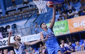 Regatas volvió al triunfo frente a Argentino