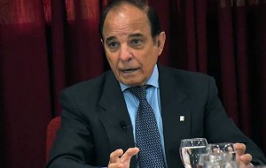 Destituyeron al decano de la Facultad de Odontología