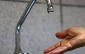 Una parte de la ciudad de Corrientes sin agua por la rotura de un caño