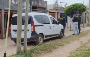 Un comisario encabezó el robo de medio millón de pesos