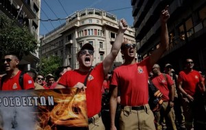 Gobierno Liberal de Grecia elevó la jornada laboral y la edad jubilatoria