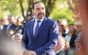 Valdés insinuó con la independencia de Corrientes en caso de que gane Milei