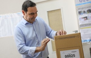 Valdés profundizó su perfil opositor y demandó a la Nación