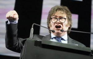 Milei pronosticó dos años de inflación alta y estancamiento económico