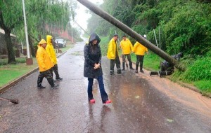 A cuatro días del temporal, sigue los trabajos de reconstrucción en Bella Vista