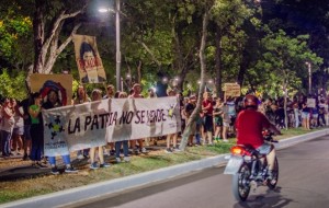 Las protestas contra la Ley Ómnibus de Milei llegaron hasta la puerta de Valdés