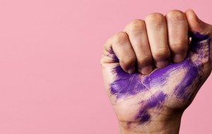 Las mujeres lideran el número de denuncias por violencia y reclamo de alimentos