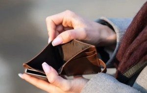 Medido en dólares, Corrientes tiene el segundo salario más bajo del país