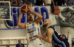 Regatas cayó ante Peñarol de visitante