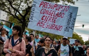 La Universidad va al paro, luego que salarios perdieron 70% con la inflación