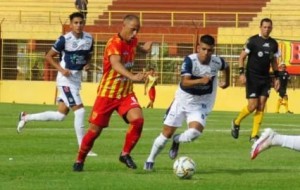 Dura derrota de Boca Unidos en su debut de local