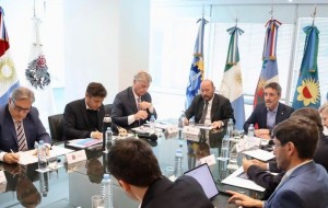 Sin Valdés, gobernadores se reunieron preocupados por el desplome de la coparticipación