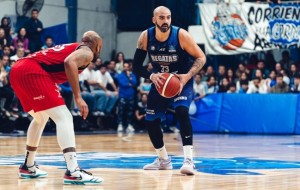 Regatas se adueñó del clásico y se metió en cuartos