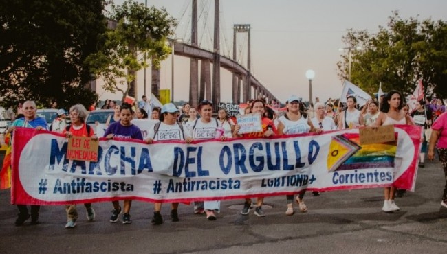 La Marcha del Orgullo Antifascista volvió a llenar las calles correntinas