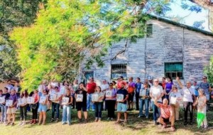 Convocan a un abrazo en defensa del Espacio de Memoria RI 9