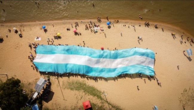 Remada y jornada cultural para defender el Paraná