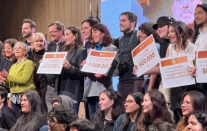 Estudiantes de la FADyCC denuncian al Instituto de Cultura por premios impagos